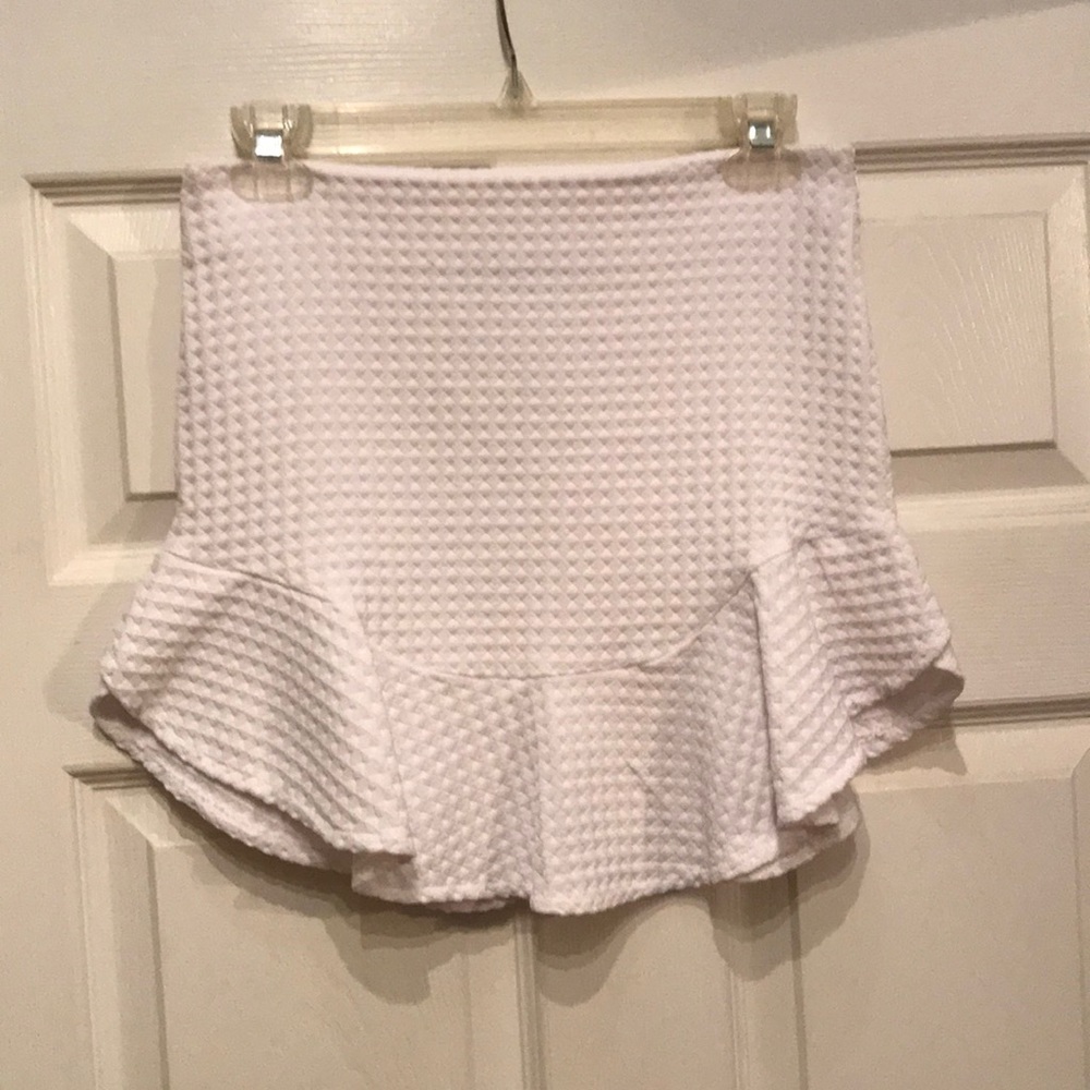 NWT White Zara Trafaluc fit flare mini skirt M
